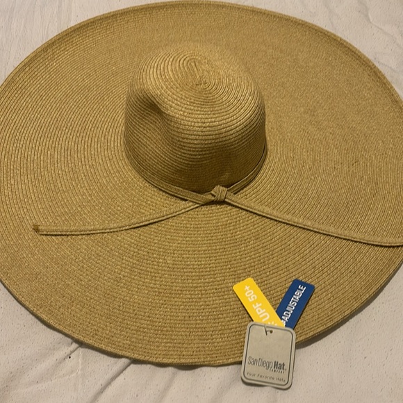 NWT San Diego oversized hat - Picture 6 of 8